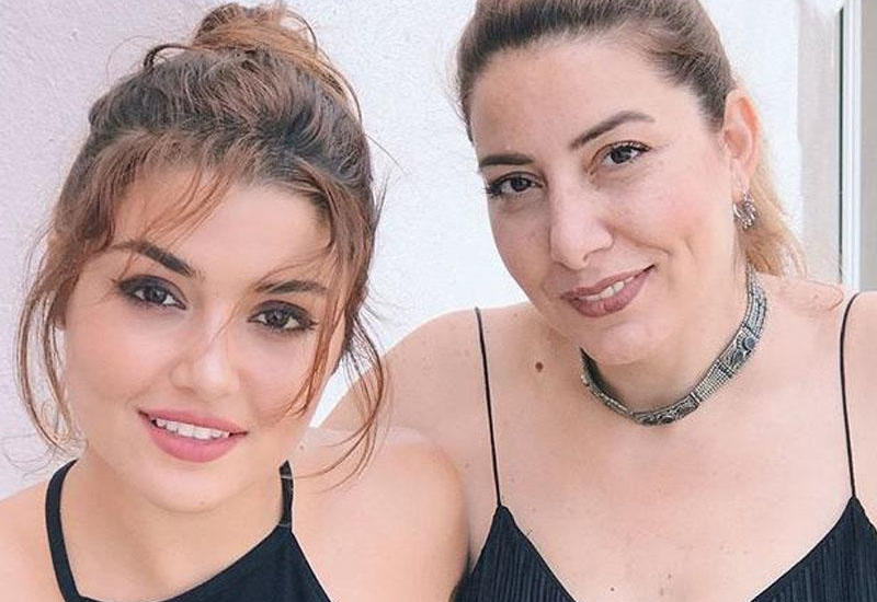 Anasını itirən Hande ekranlara qayıdır