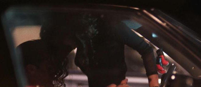 Məşhur model maşında seks səhnəsinə çəkildi