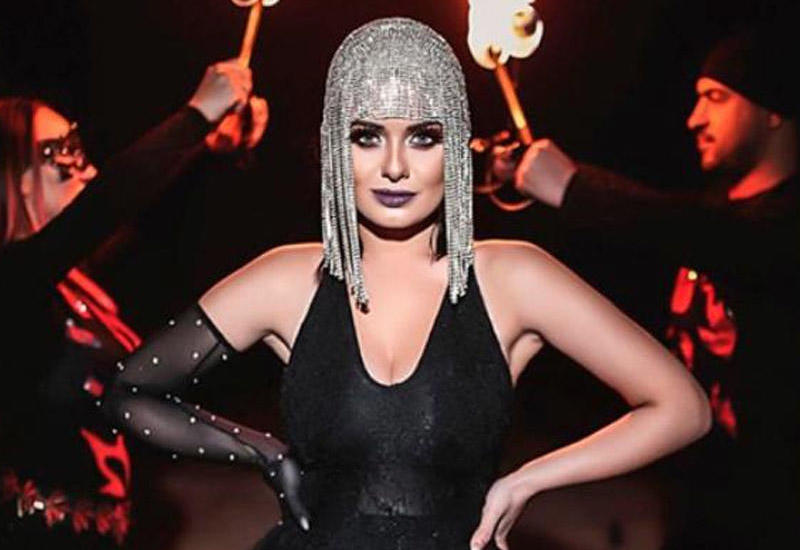 Müğənni Mina elə dəyişdi ki, tanımadılar