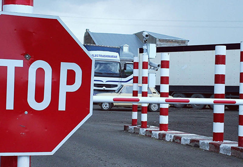 Перейти азербайджанскую границу теперь можно без очереди