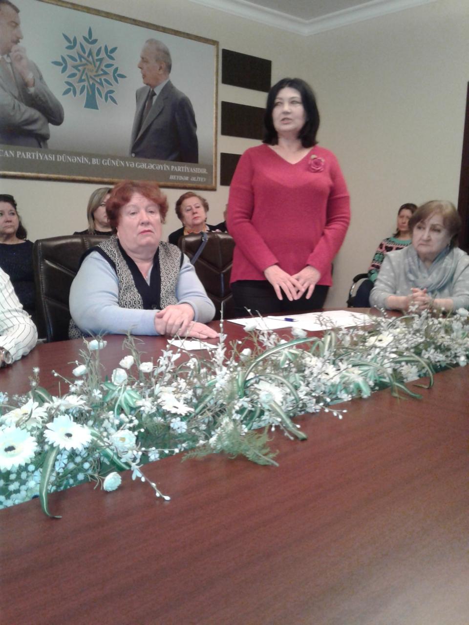 Представители ПЕА встретились с русскими общинами двух районов Баку