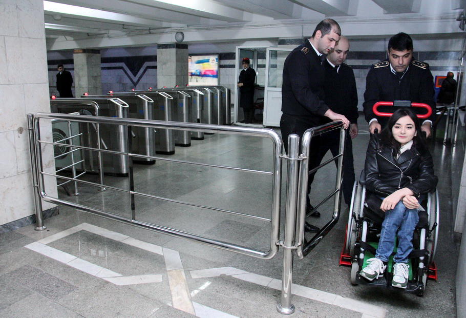 Инвалиды-колясочники смогут полноценно пользоваться бакинским метро