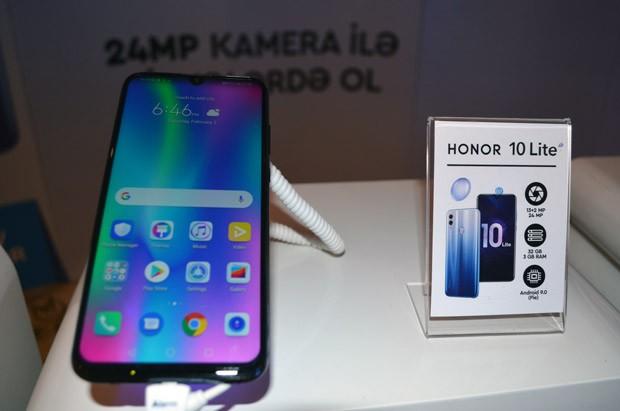 “İrşad Electronics” yeni “Honor 10 Lite” smartfonunun təqdimatını keçirib