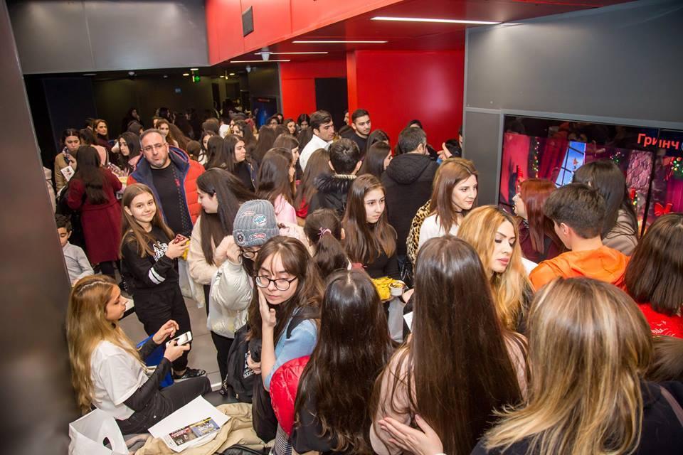 В Баку покажут еще один концерт нашумевшей корейской группы