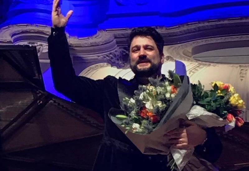 Юсиф Эйвазов выступил с первым сольным концертом в Париже