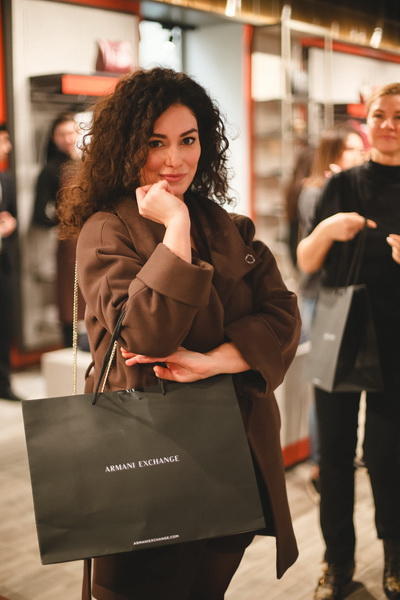 Armani Exchange – центр молодежной моды в Баку открыл свои двери
