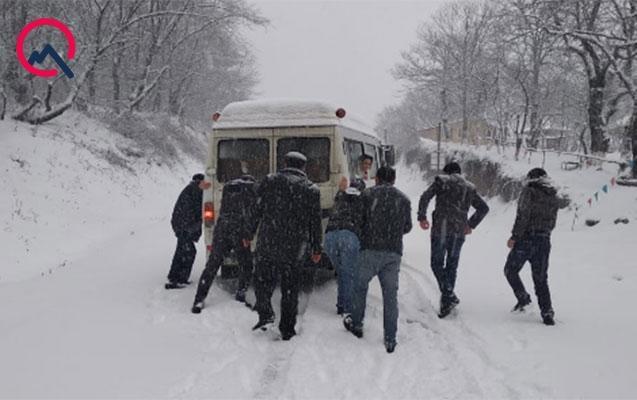 Bakı-Şamaxı yolunda hərəkət çətinləşdi
