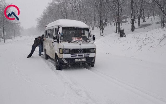Bakı-Şamaxı yolunda hərəkət çətinləşdi