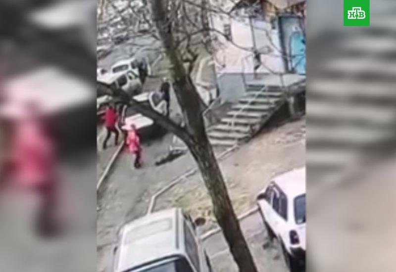 В России водитель насмерть сбил женщину с ребенком