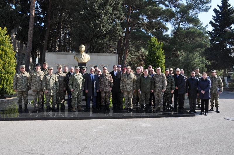 Военные атташе на предприятиях оборонпрома Азербайджана