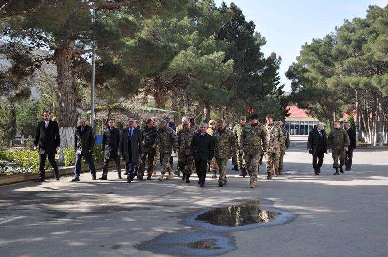 Военные атташе на предприятиях оборонпрома Азербайджана