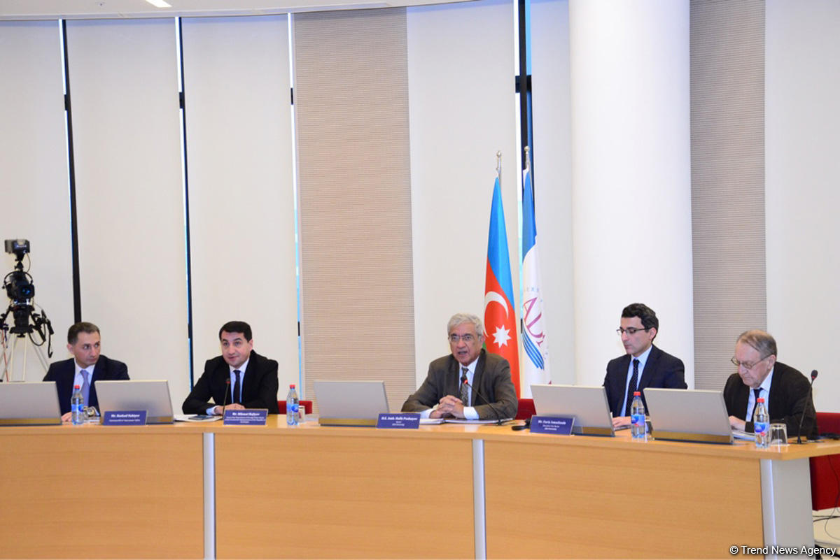 ADA-da "Azərbaycanın Ermənistanın işğalı altında olan ərazilərində qeyri-qanuni fəaliyyətlər: Peykdən çəkilmiş şəkillər, sübutlar" adlı hesabatın təqdimatı olub