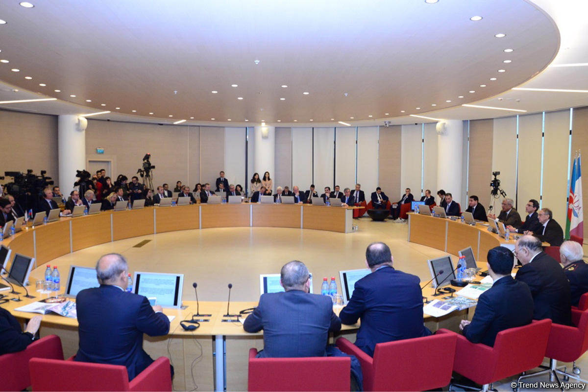 ADA-da "Azərbaycanın Ermənistanın işğalı altında olan ərazilərində qeyri-qanuni fəaliyyətlər: Peykdən çəkilmiş şəkillər, sübutlar" adlı hesabatın təqdimatı olub