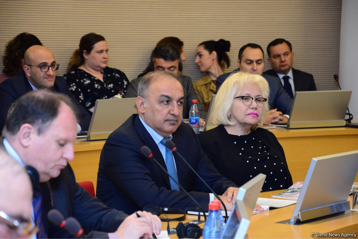 ADA-da "Azərbaycanın Ermənistanın işğalı altında olan ərazilərində qeyri-qanuni fəaliyyətlər: Peykdən çəkilmiş şəkillər, sübutlar" adlı hesabatın təqdimatı olub