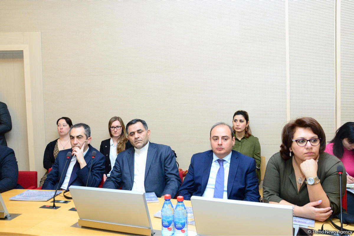 ADA-da "Azərbaycanın Ermənistanın işğalı altında olan ərazilərində qeyri-qanuni fəaliyyətlər: Peykdən çəkilmiş şəkillər, sübutlar" adlı hesabatın təqdimatı olub