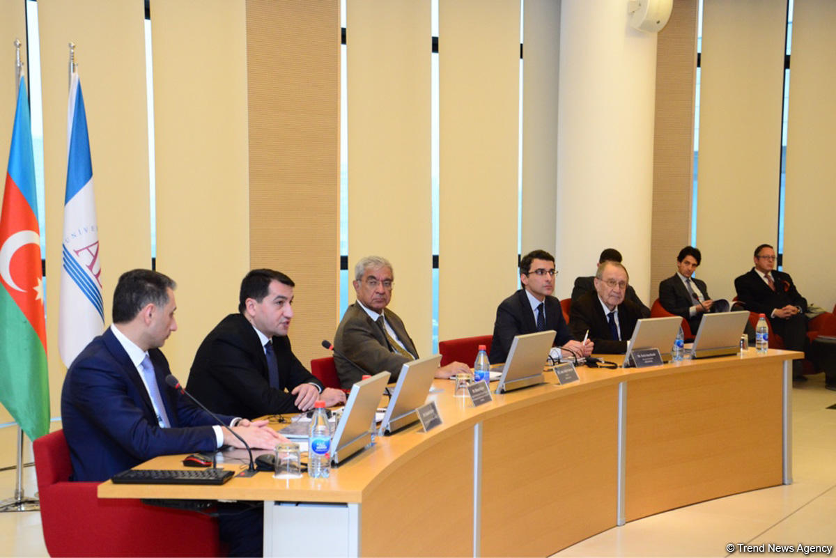 ADA-da "Azərbaycanın Ermənistanın işğalı altında olan ərazilərində qeyri-qanuni fəaliyyətlər: Peykdən çəkilmiş şəkillər, sübutlar" adlı hesabatın təqdimatı olub