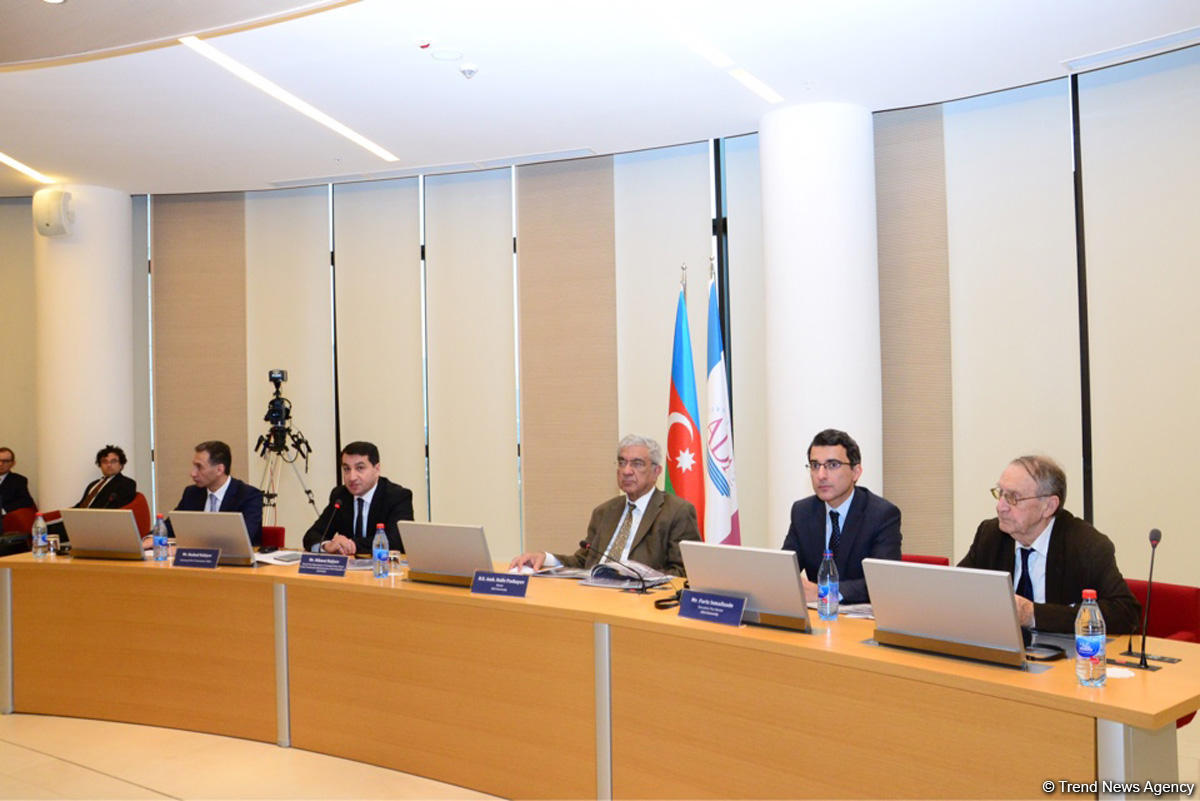 ADA-da "Azərbaycanın Ermənistanın işğalı altında olan ərazilərində qeyri-qanuni fəaliyyətlər: Peykdən çəkilmiş şəkillər, sübutlar" adlı hesabatın təqdimatı olub