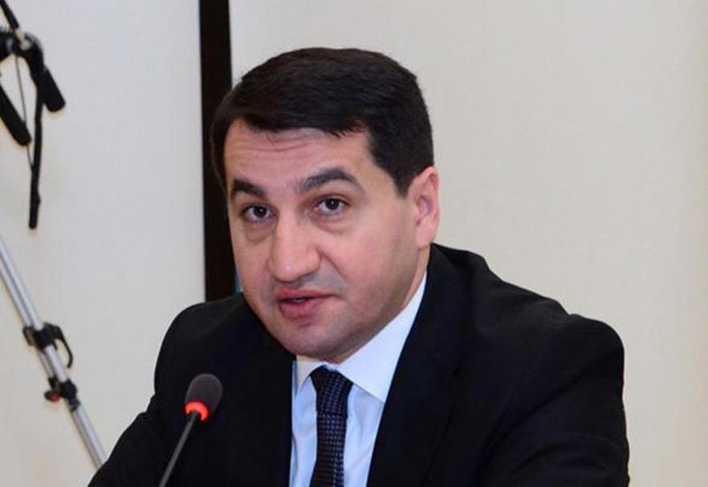 Hikmət Hacıyev: "Həmsədrlərin regiona səfəri zamanı Azərbaycanın mövqeyi bir daha onların nəzərinə çatdırılıb"