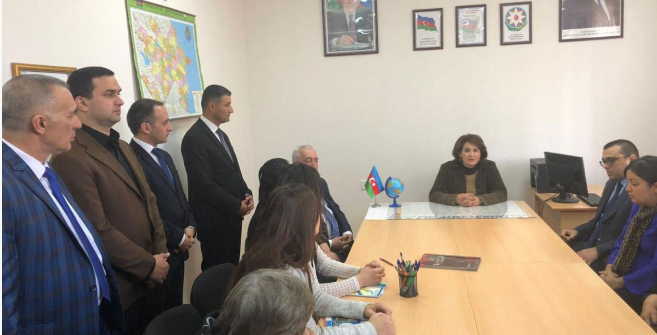 Təhsil nazirinin müavini Cocuq Mərcanlıda ADU əməkdaşları və tələbələrlə görüşüb