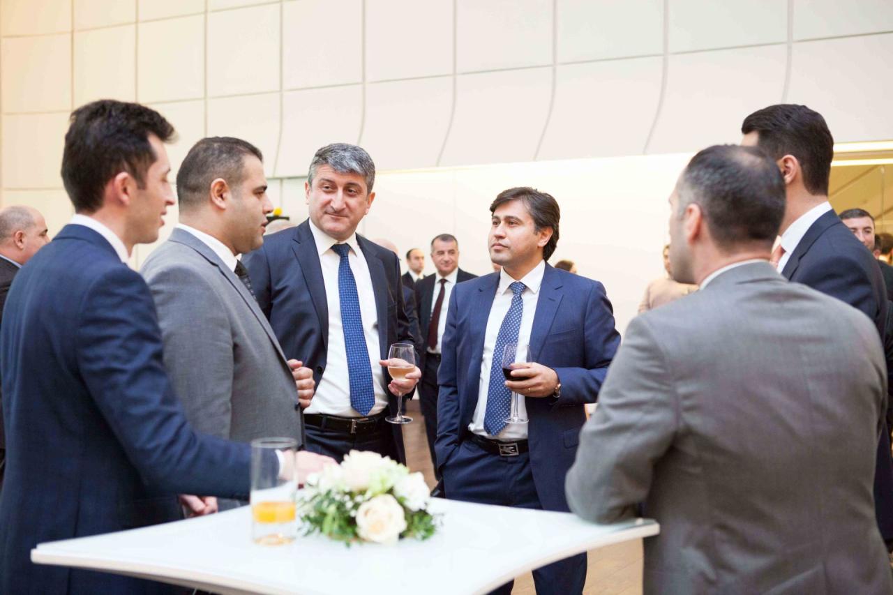 Состоялась презентация монет и слитков ЗАО “AzerGold”