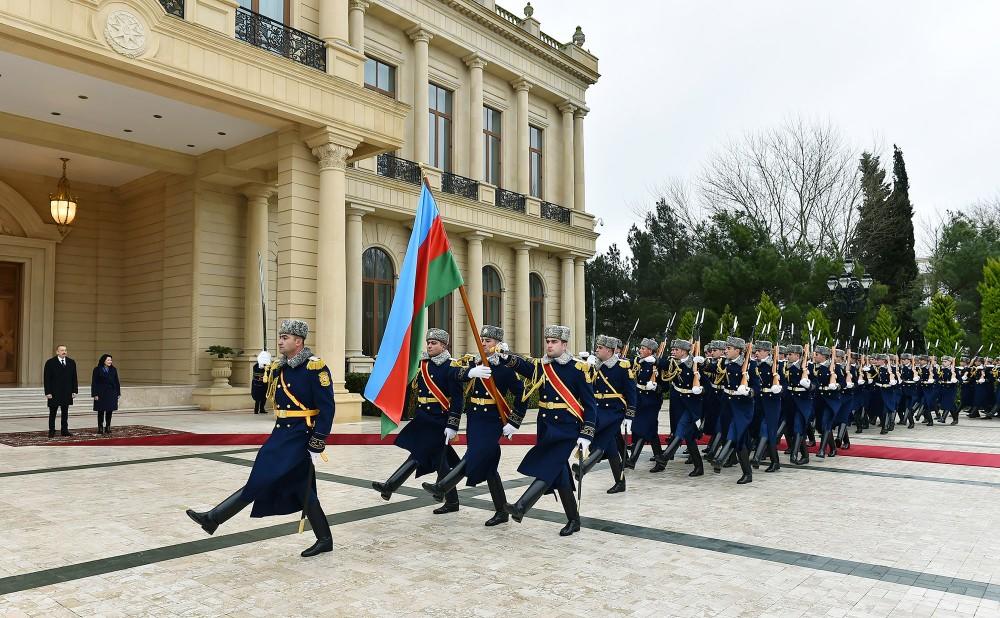 Президент Ильхам Алиев и Саломе Зурабишвили выступили с заявлениями для печати