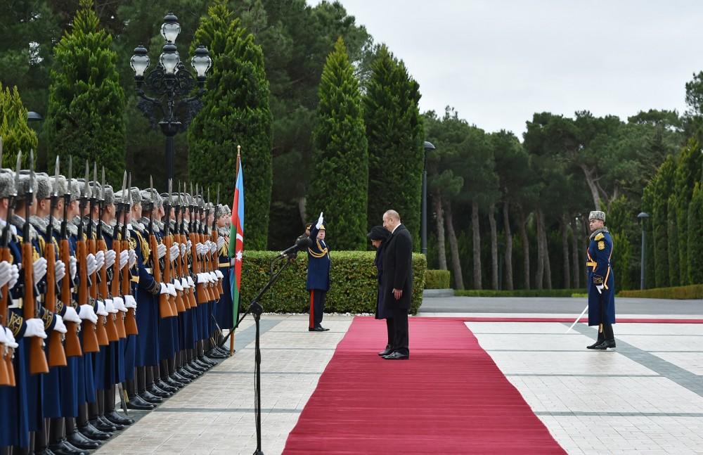 Президент Ильхам Алиев и Саломе Зурабишвили выступили с заявлениями для печати