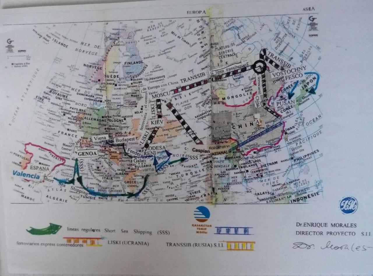 Международная транспортная компания намерена поставлять грузы по БТК