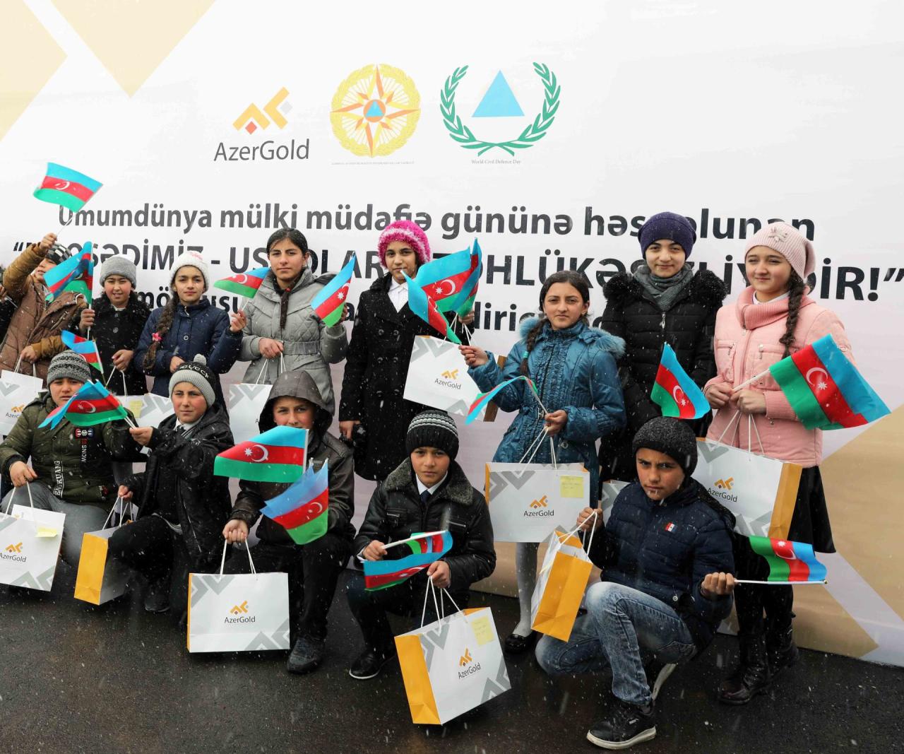 ЗАО “AzerGold” организовало просветительское мероприятие  в связи с Днем гражданской обороны