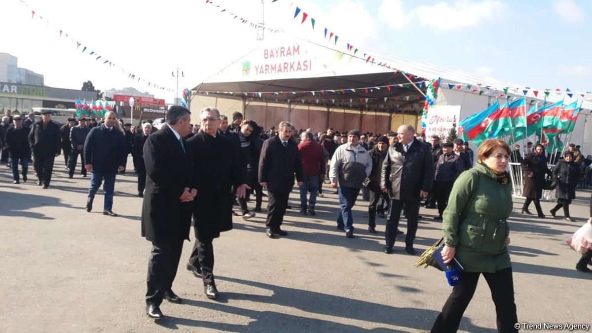 Eldar Əzizov: "Müvafiq qurumlara birmənalı olaraq tapşırılıb ki, yarmarkalarda qiymətlərin aşağı olmasına nəzarət edilsin"