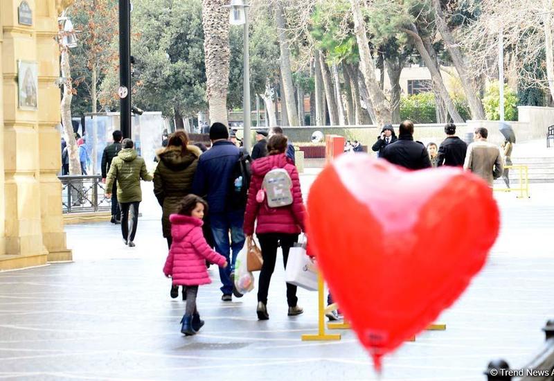 Bayramın mübarək, Azərbaycan qadını!
