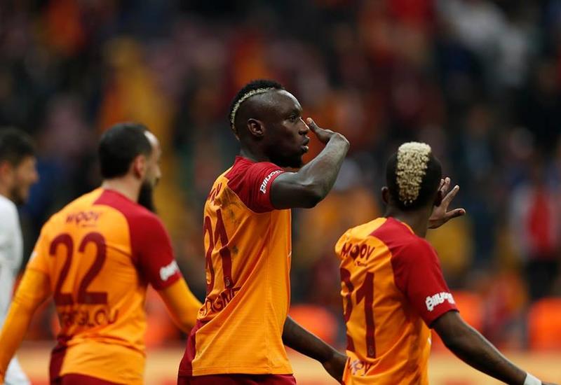 "Галатасарай" за полтайма разгромил "Антальяспор"