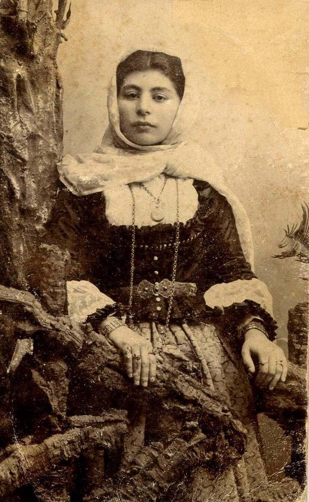 Шах подарил часы, Родина – ссылку, народ – память…