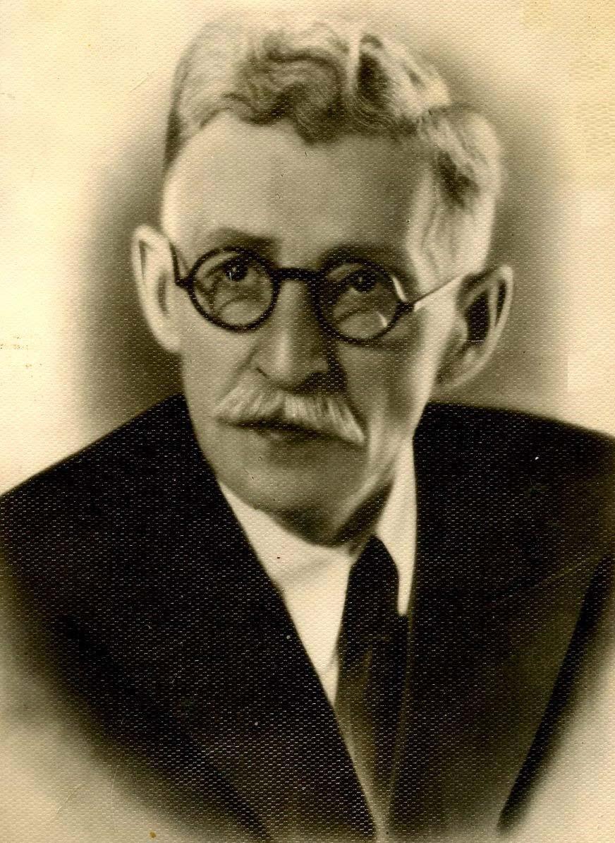 Шах подарил часы, Родина – ссылку, народ – память…
