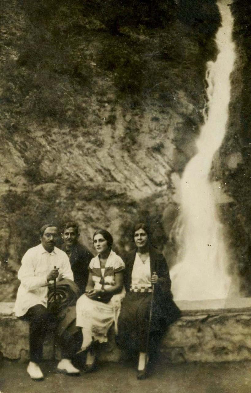 Шах подарил часы, Родина – ссылку, народ – память…