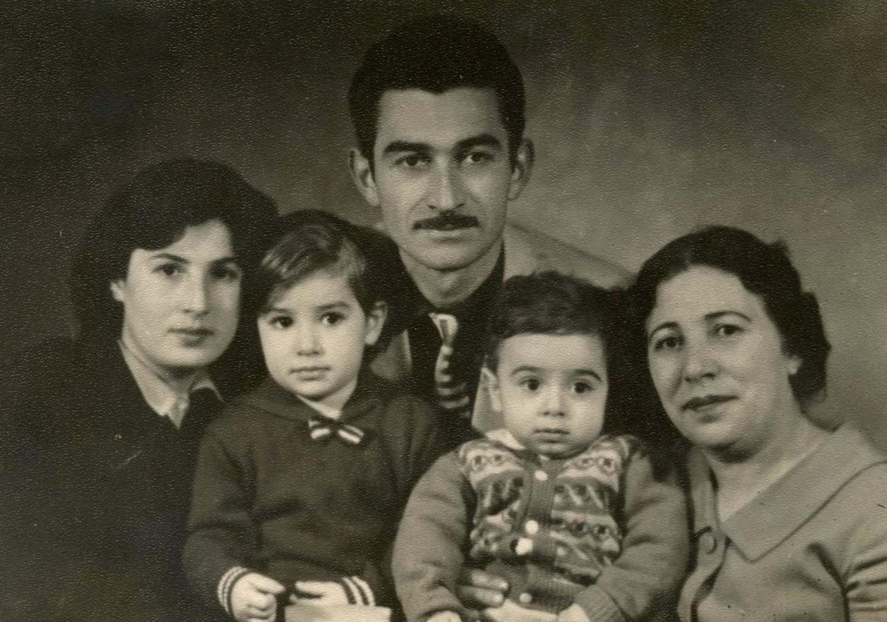 Шах подарил часы, Родина – ссылку, народ – память…