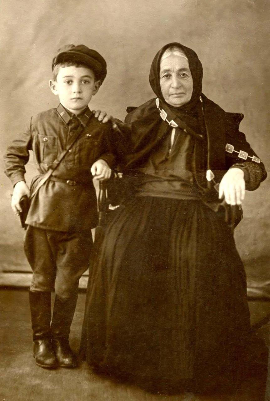 Шах подарил часы, Родина – ссылку, народ – память…