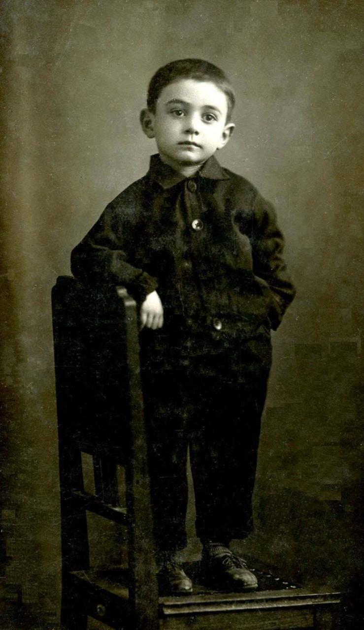 Шах подарил часы, Родина – ссылку, народ – память…