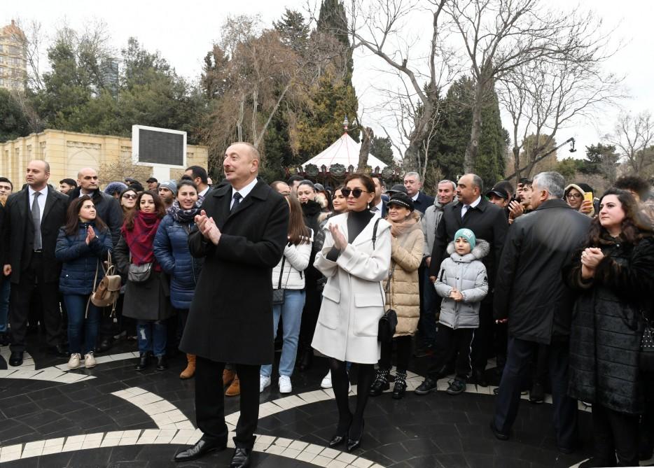 Президент Азербайджана Ильхам Алиев и Первая леди Мехрибан Алиева приняли участие во всенародных празднествах по случаю Новруза