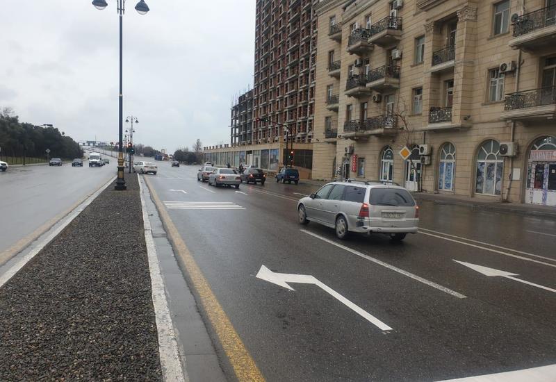 В Баку ограничивают въезд на важную развязку