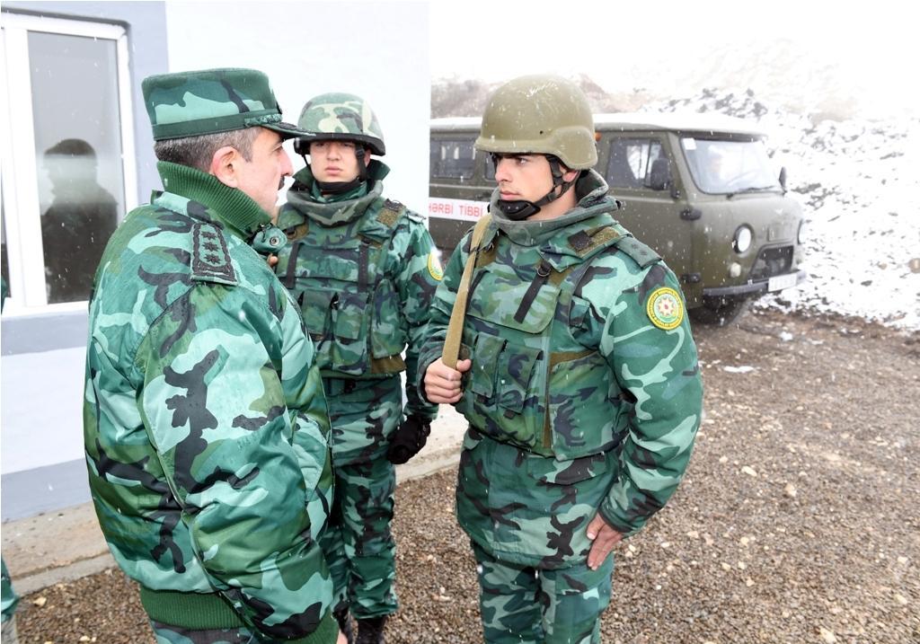 Азербайджан укрепляет позиции на границе с Арменией