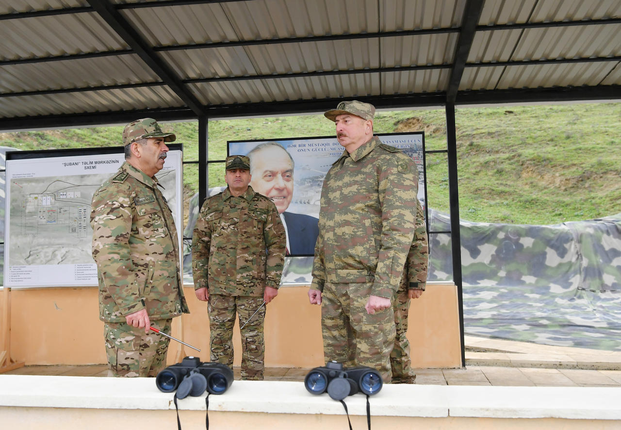 Президент Ильхам Алиев побывал в N-ской воинской части Сил специального назначения Минобороны