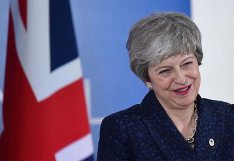 Мэй в очередной раз попросила отложить Brexit