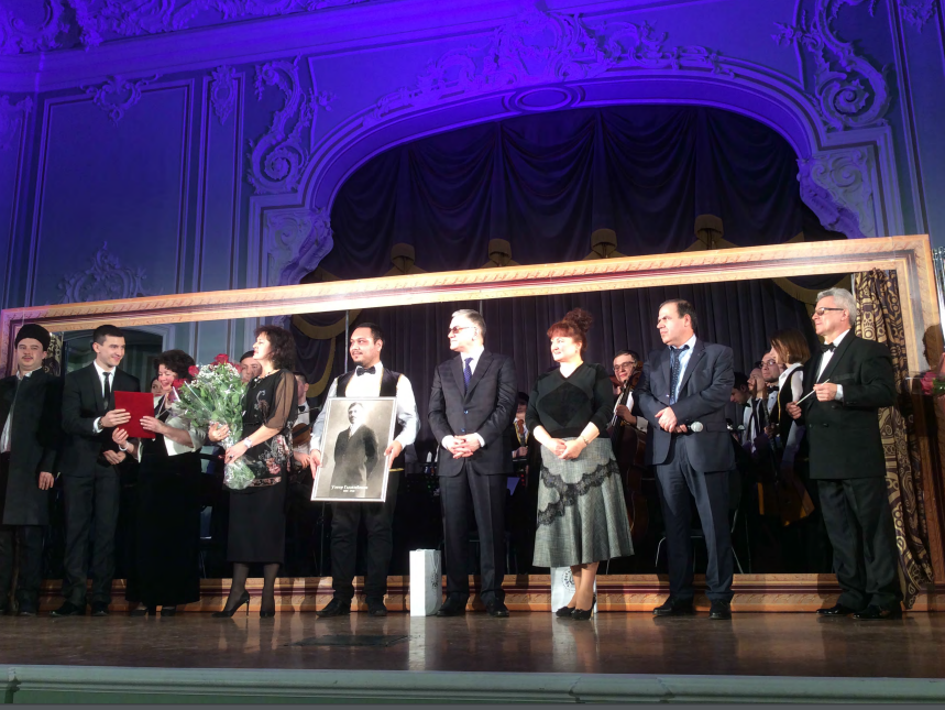 В Санкт-Петербурге показали "Аршин мал алан"