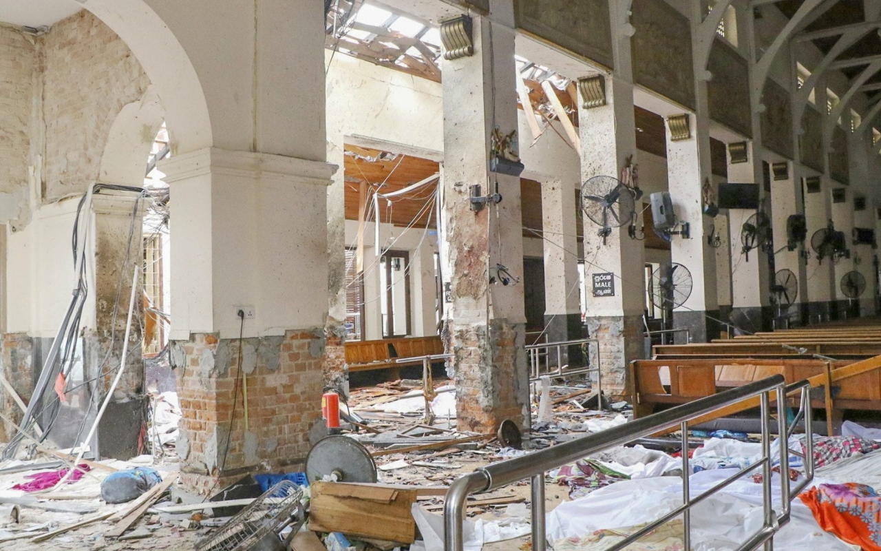 Кровавая пасха на Шри-Ланке, 8 взрывов - 215 погибших, более 450 раненых