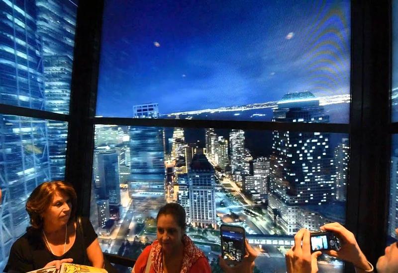 Как сделать шоу из обычного спуска на лифте в небоскребе