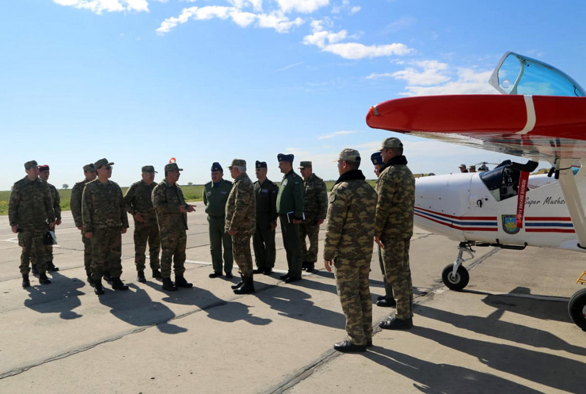 Закир Гасанов открыл новый командный пункт авиабазы ВВС