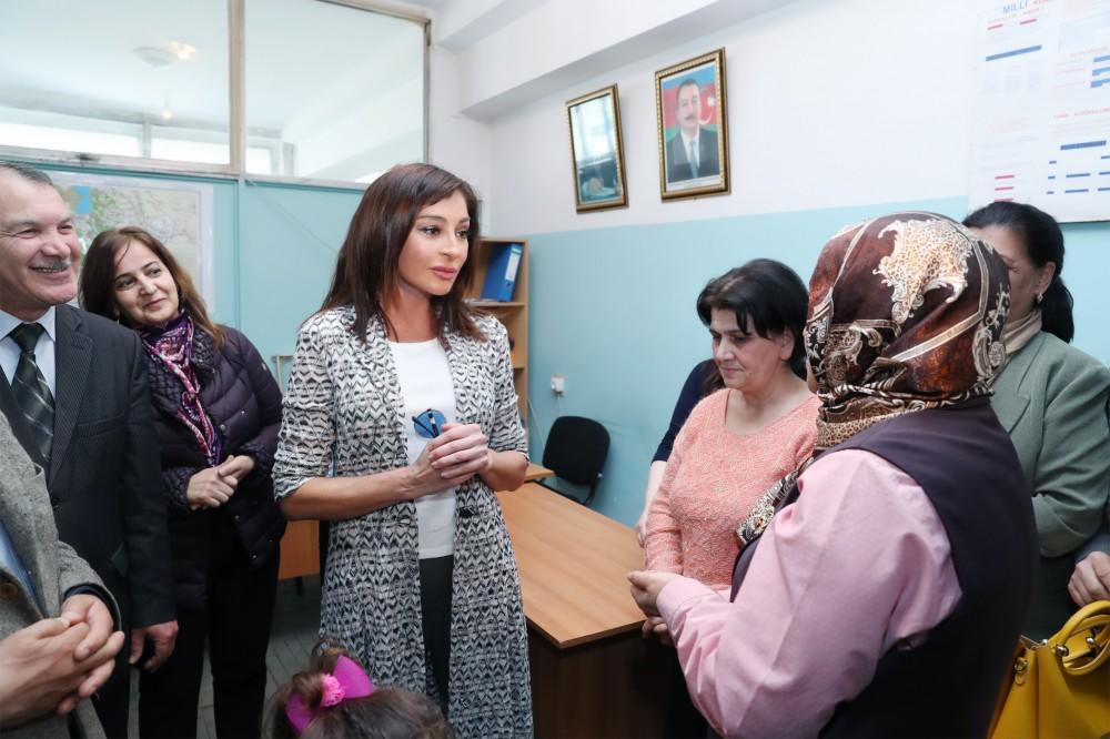Первый вице-президент Мехрибан Алиева встретилась с вынужденными переселенцами