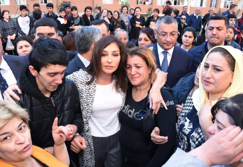 Первый вице-президент Мехрибан Алиева встретилась с вынужденными переселенцами