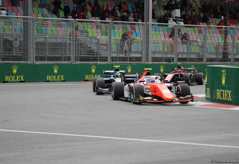 На Гран-при Формулы-1 SOCAR Азербайджан стартовали свободные заезды F2