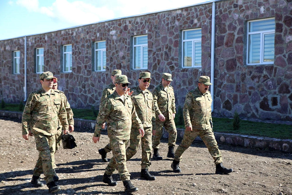 Закир Гасанов в прифронтовой зоне